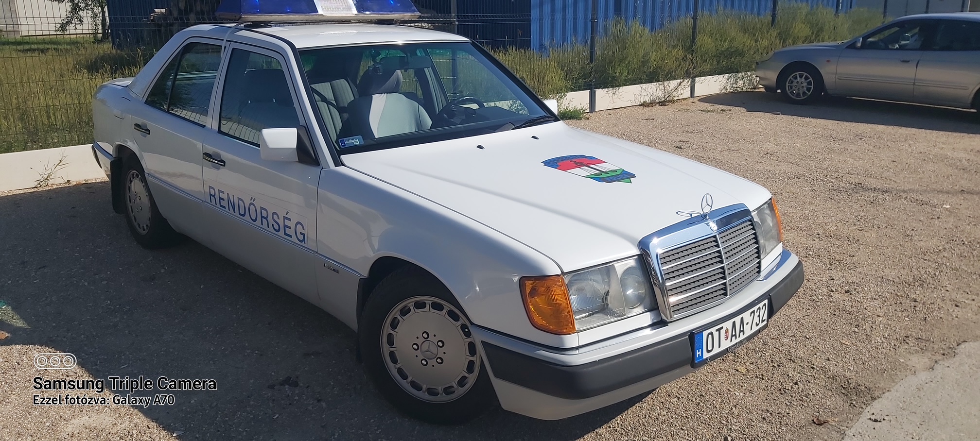 Mercedes W124 Rendőrségi