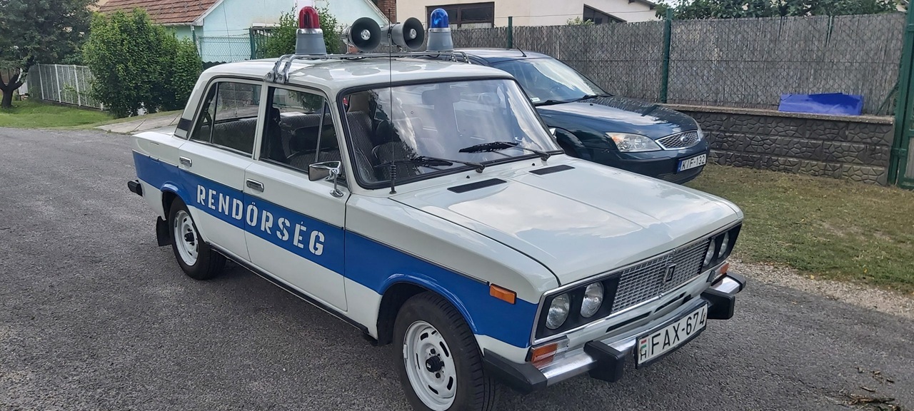 Lada 2106